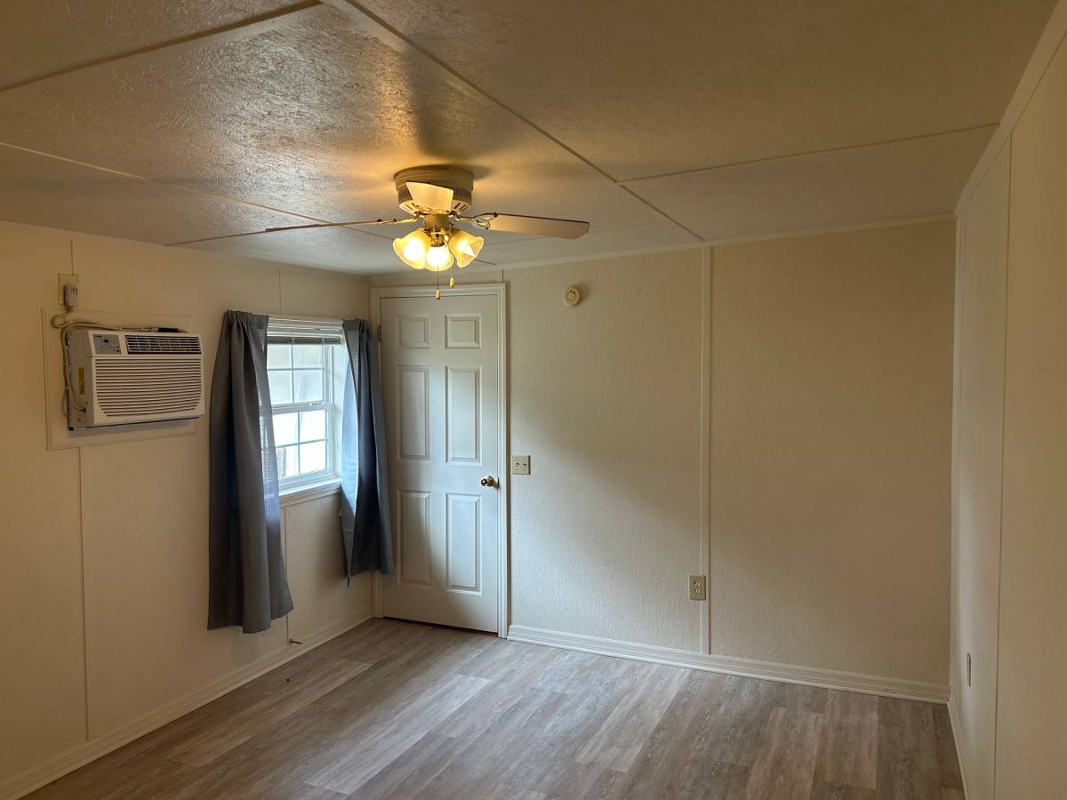 Apartment for rent at 1481 Nocatee St, Intercession City, FL 33848