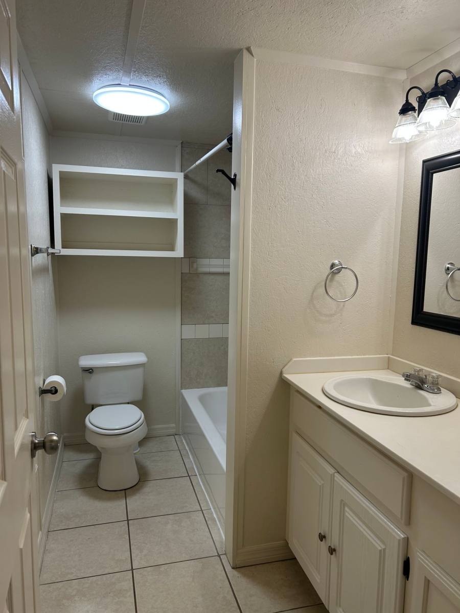 Apartment for rent at 1481 Nocatee St, Intercession City, FL 33848
