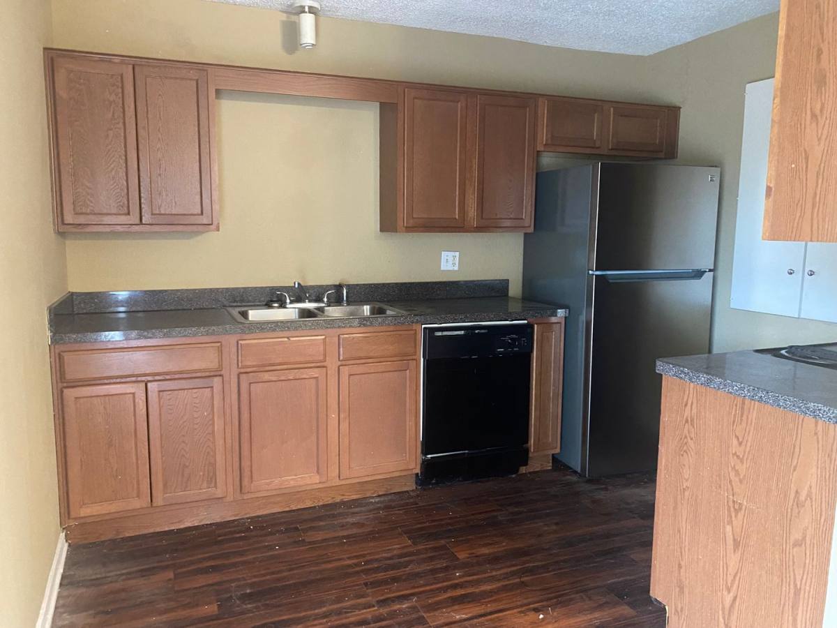 Apartment for rent at 110-112 Fairview St, Sherman, TX 75092