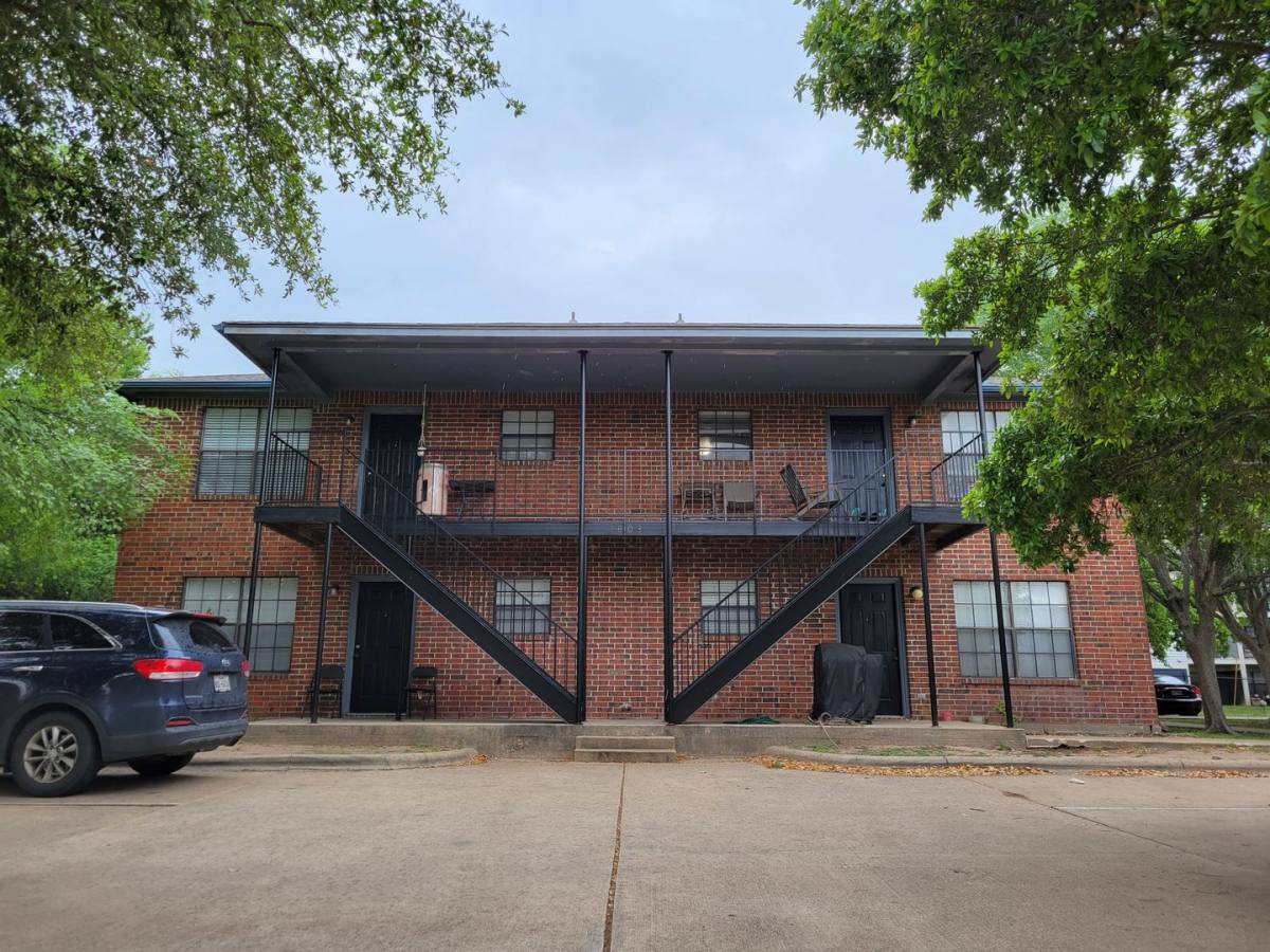 House for rent at 1808 D Woodsman Dr, College Station, TX 77840