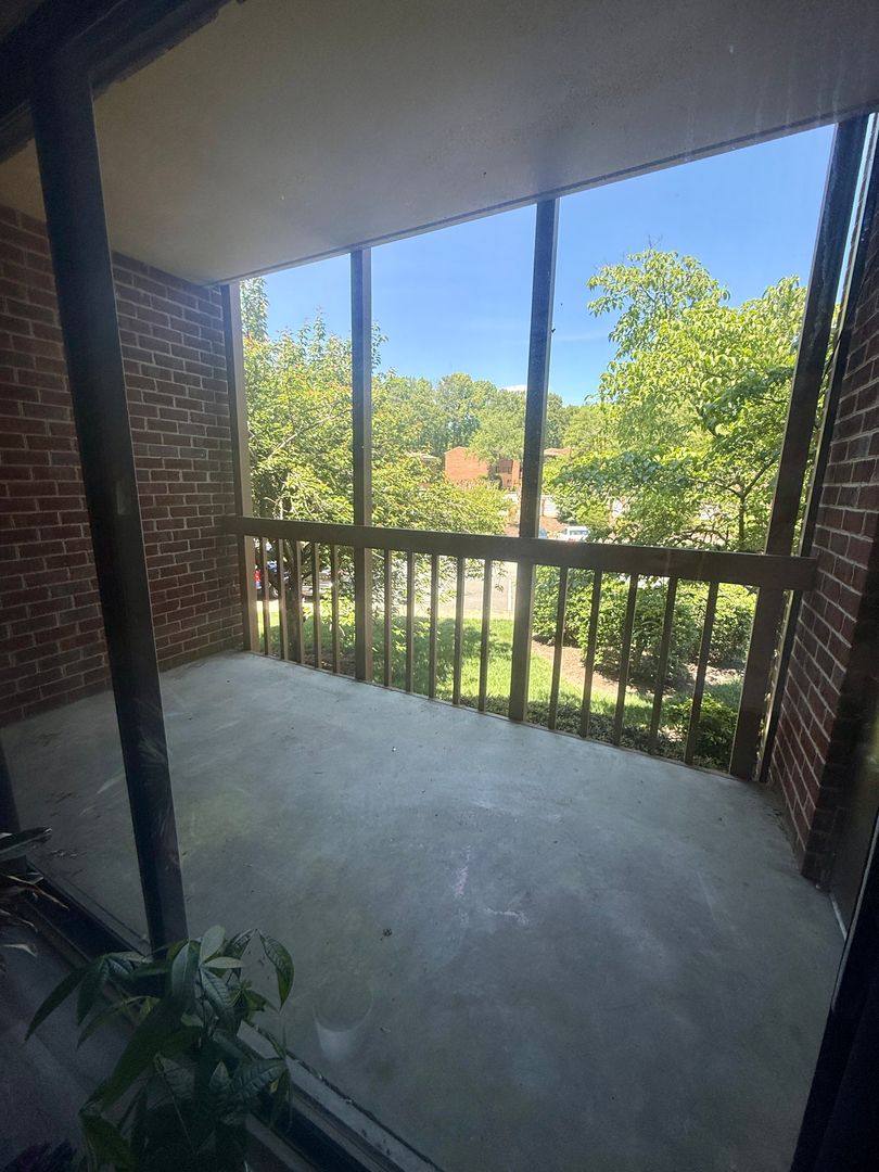 Apartment for rent at 2105 Turtle Creek Dr #8, Henrico, VA 23233