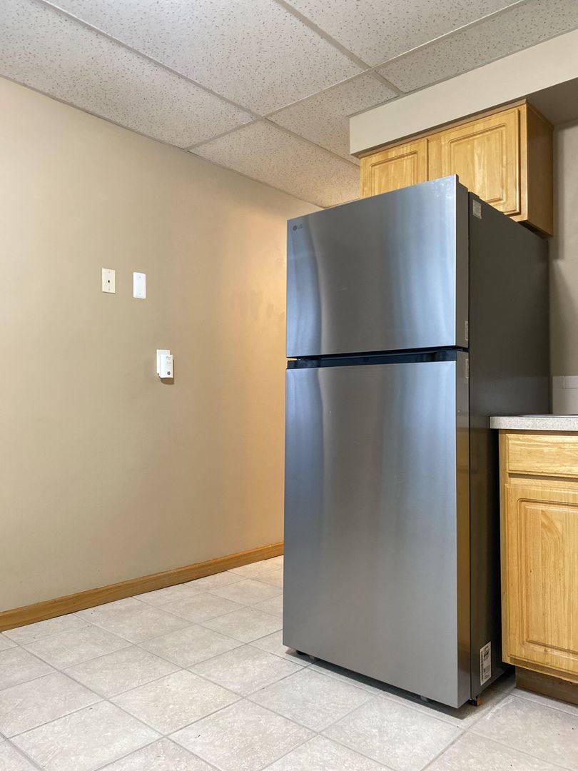 Apartment for rent at 6913-6915 S 39th Ave, Bellevue, NE 68147
