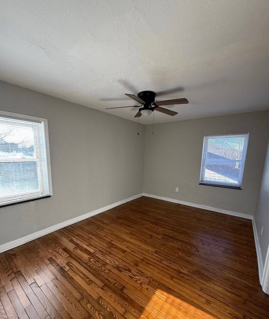 Apartment for rent at 232 Sutherland Dr, South Charleston, WV 25303