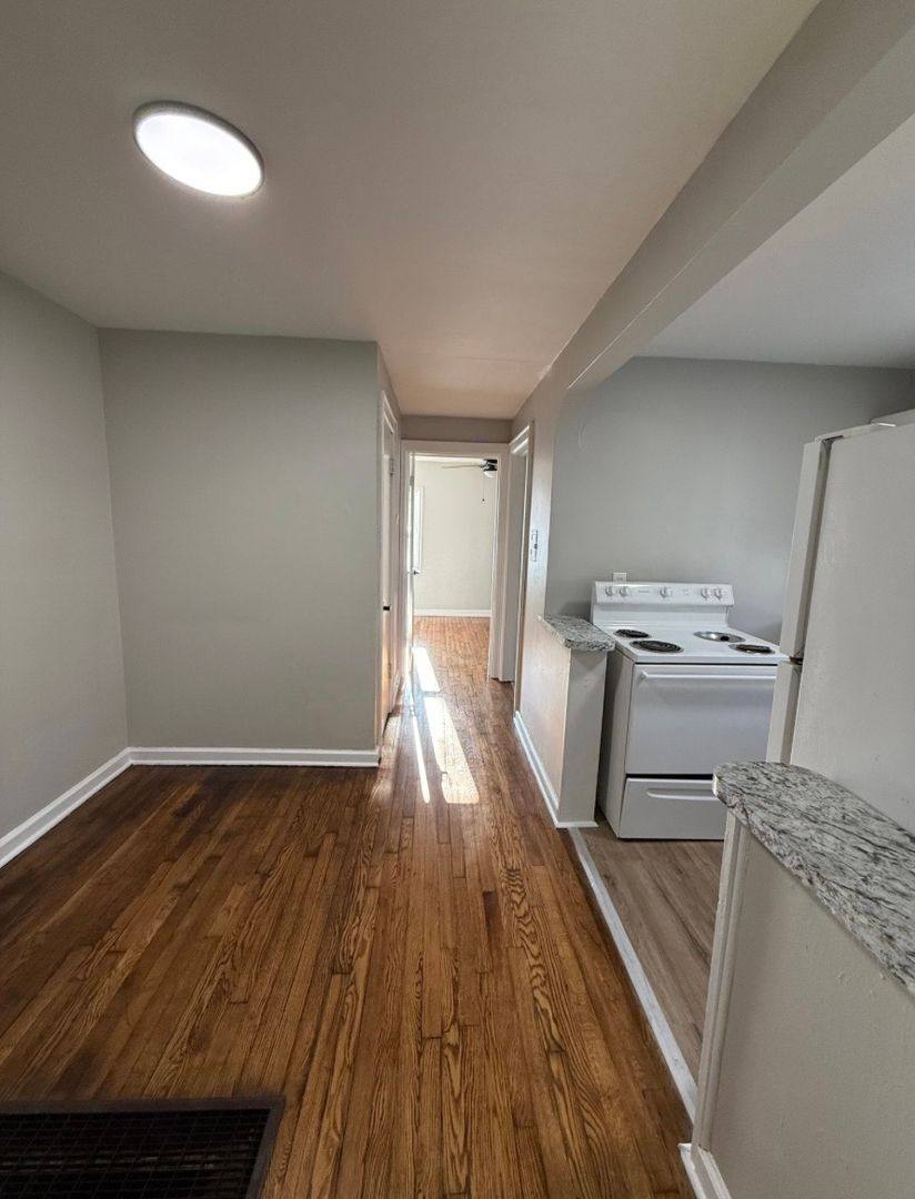 Apartment for rent at 232 Sutherland Dr, South Charleston, WV 25303