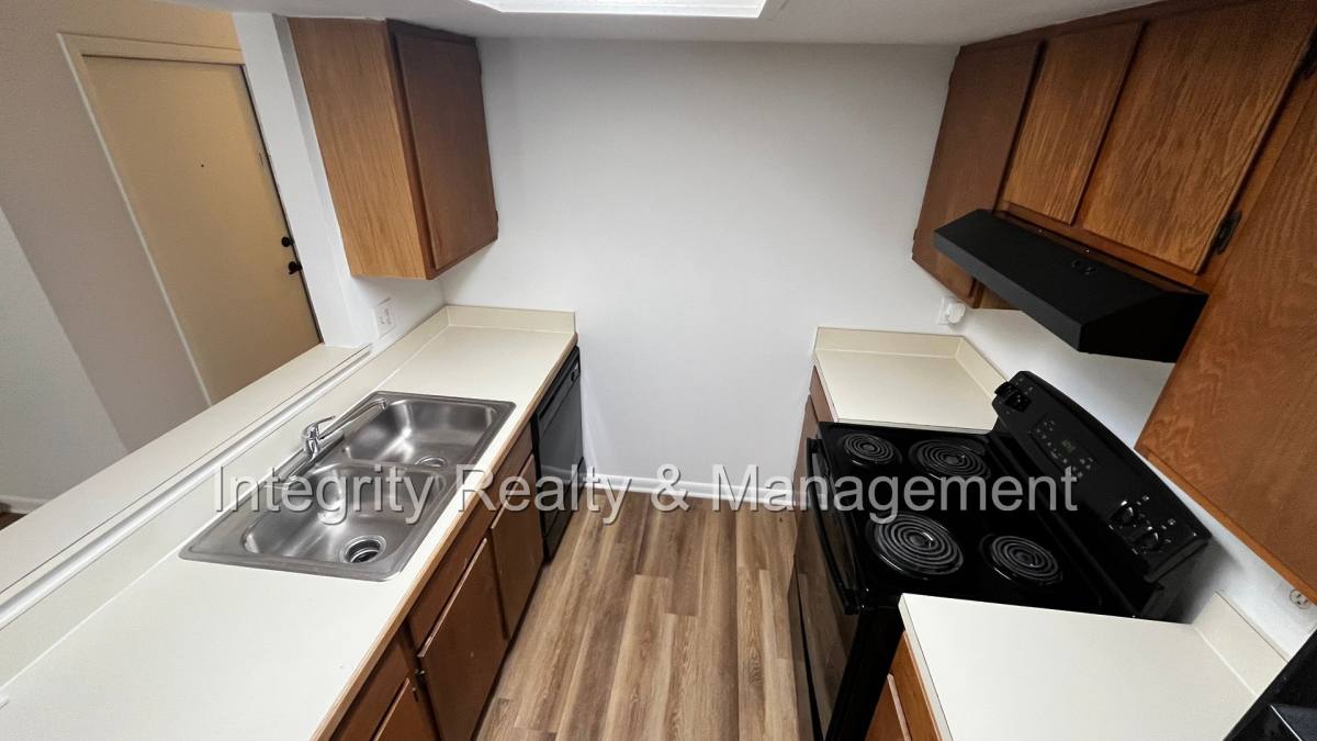 Townhouse for rent at 8326 Windypine Lane, Jacksonville, FL 32244