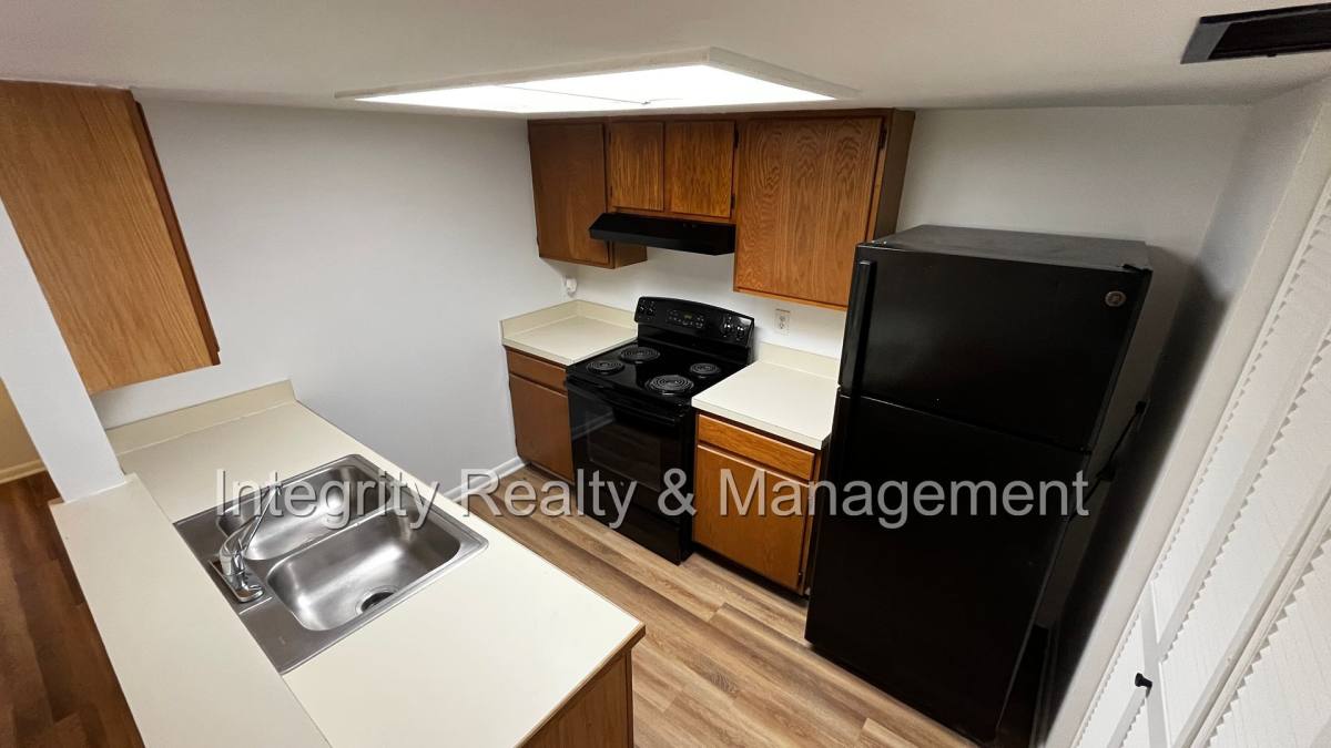 Townhouse for rent at 8326 Windypine Lane, Jacksonville, FL 32244