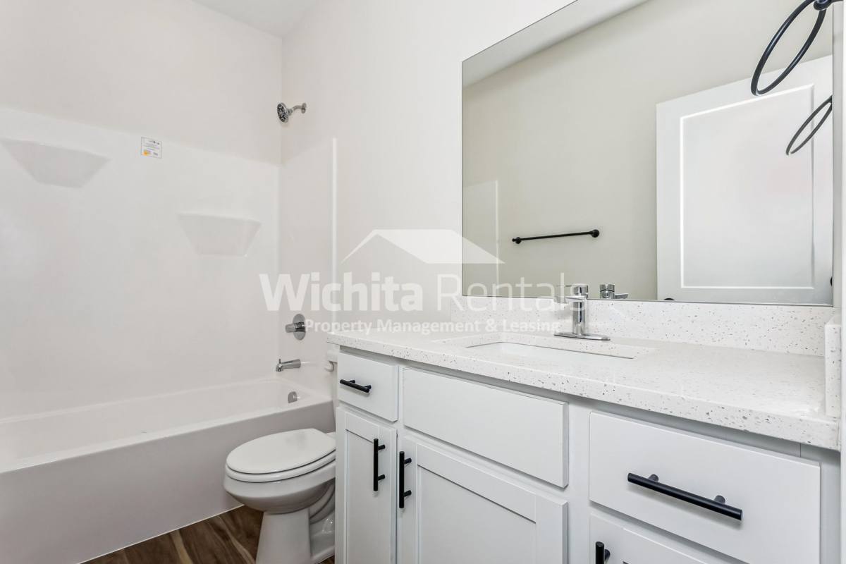 Apartment for rent at 1742 - 1744 S Hickory Creek St, Wichita, KS 67235