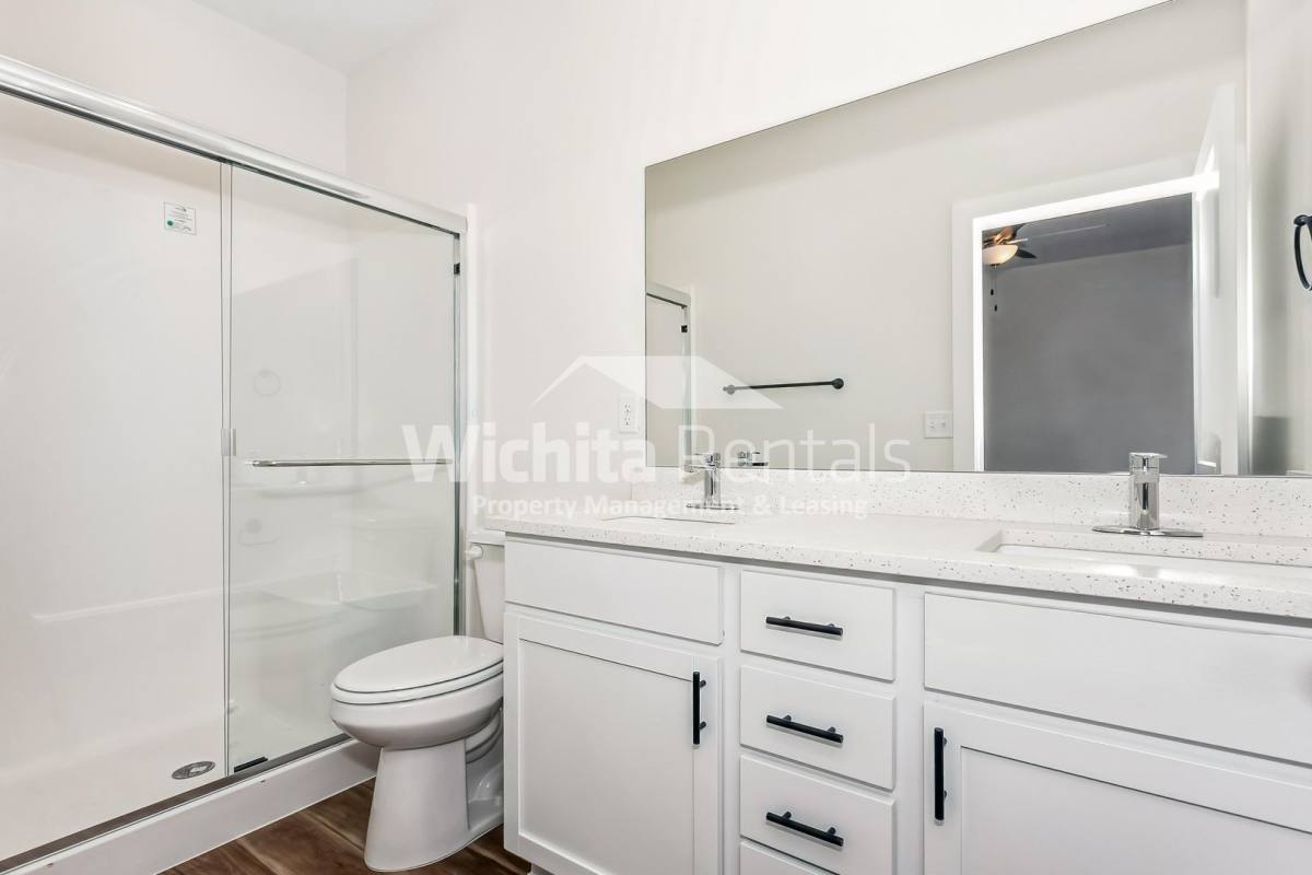 Apartment for rent at 1742 - 1744 S Hickory Creek St, Wichita, KS 67235