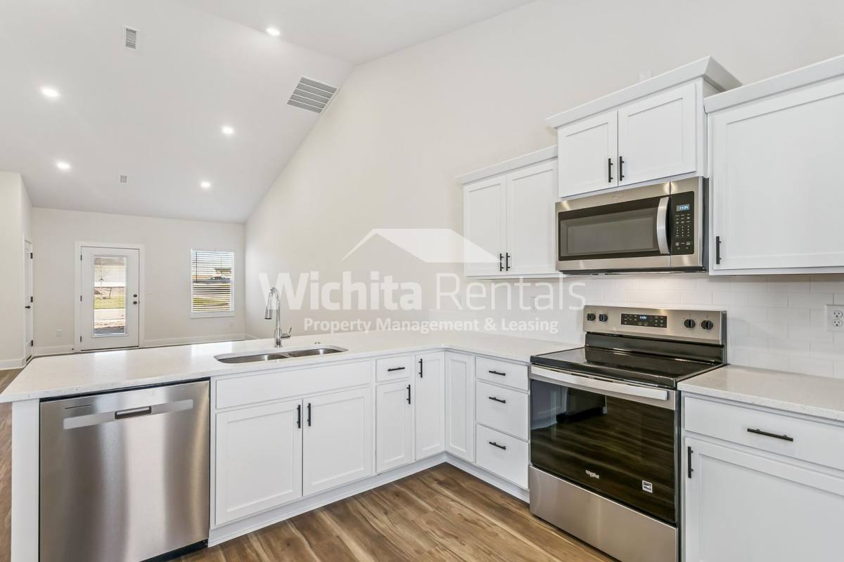 Apartment for rent at 1742 - 1744 S Hickory Creek St, Wichita, KS 67235