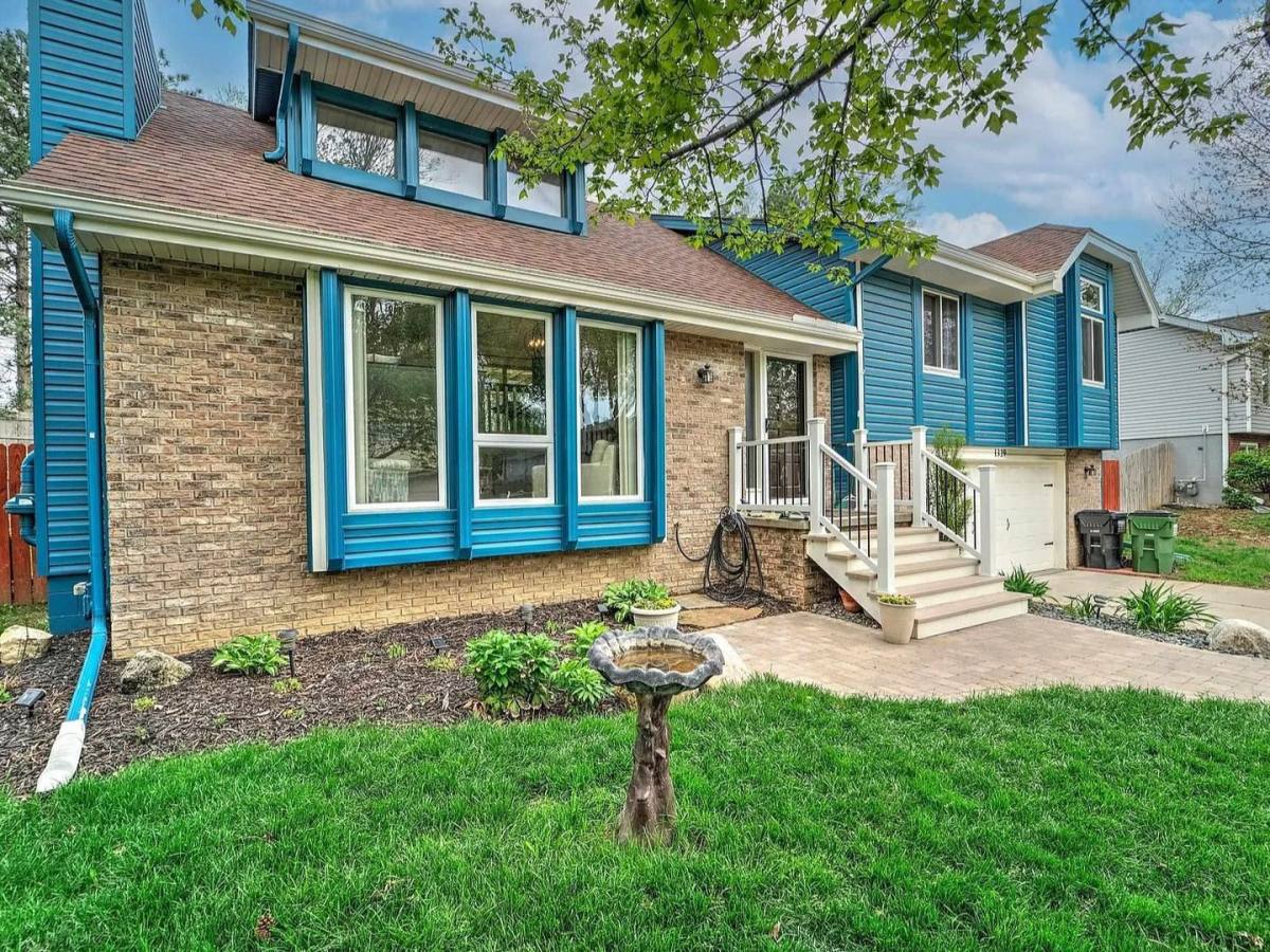 House for rent at 1329 Scott Rd, Papillion, NE 68046