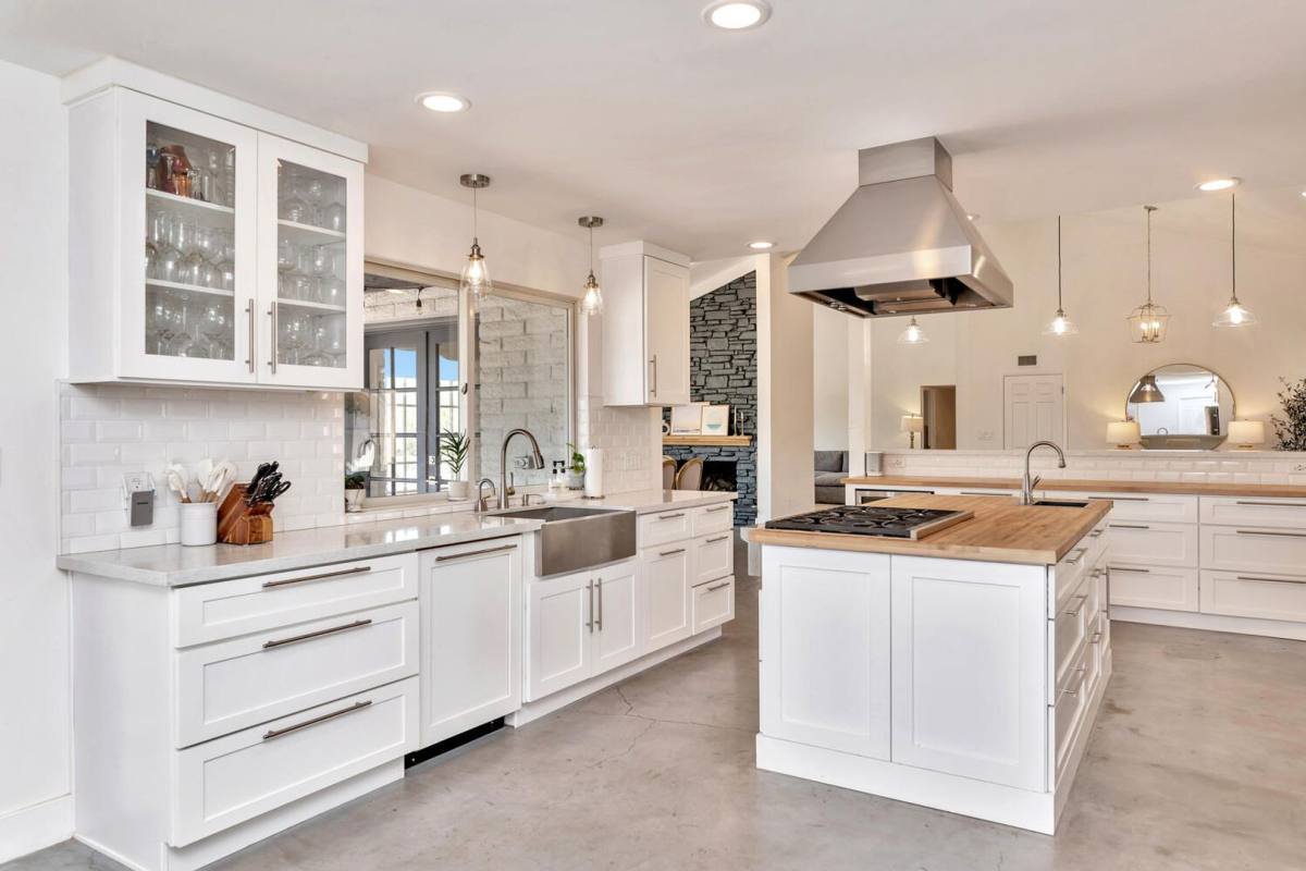House for rent at 3411 E Valley Vista Lane, Paradise Valley, AZ 85253