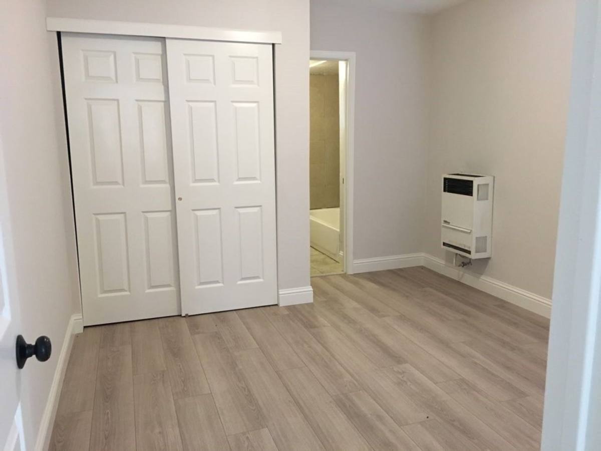 Apartment for rent at 2394 Oakmont St, Sacramento, CA 95815
