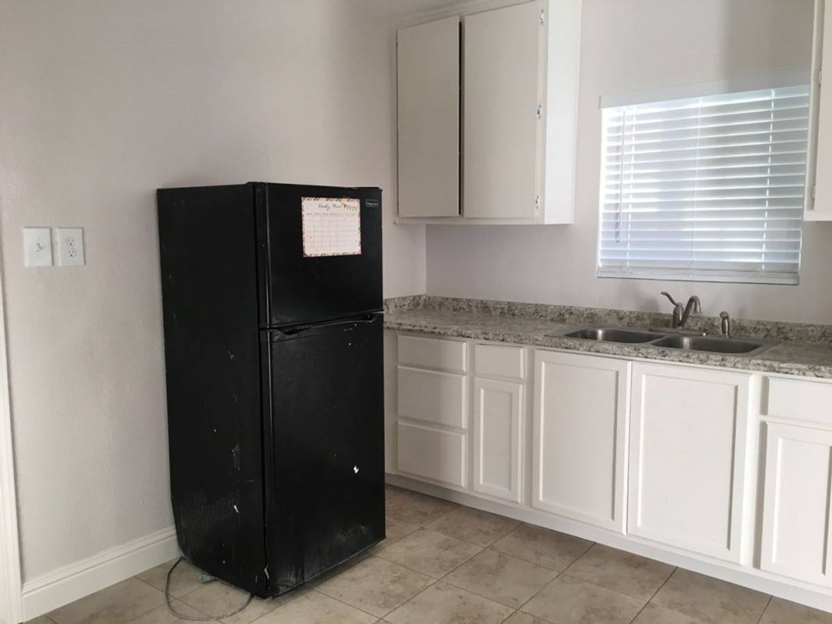 Apartment for rent at 2394 Oakmont St, Sacramento, CA 95815