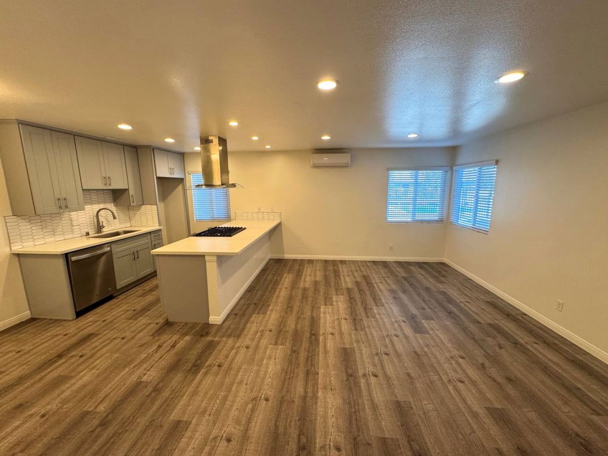 Apartment for rent at 3090 Channel Dr, Ventura, CA 93003