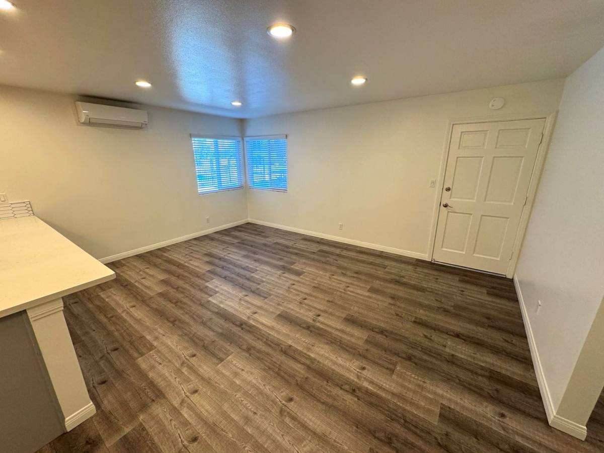 Apartment for rent at 3090 Channel Dr, Ventura, CA 93003