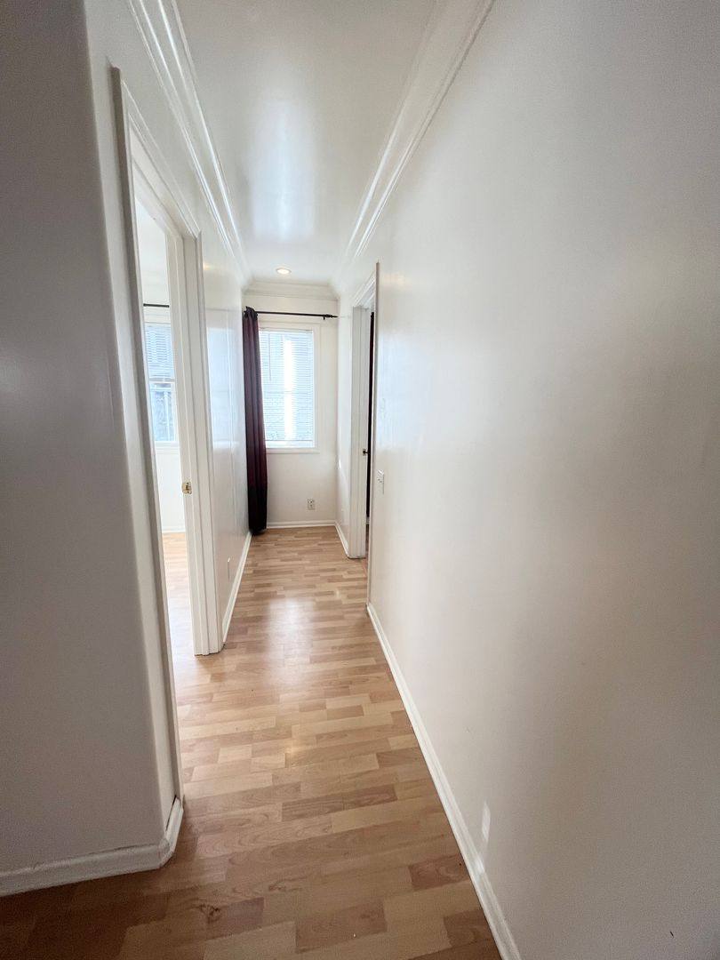 Apartment for rent at 1119B Banyan St, Honolulu, HI 96817