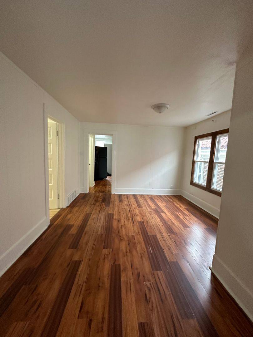 Apartment for rent at 2804 W Lincoln Ave, Milwaukee, WI 53215