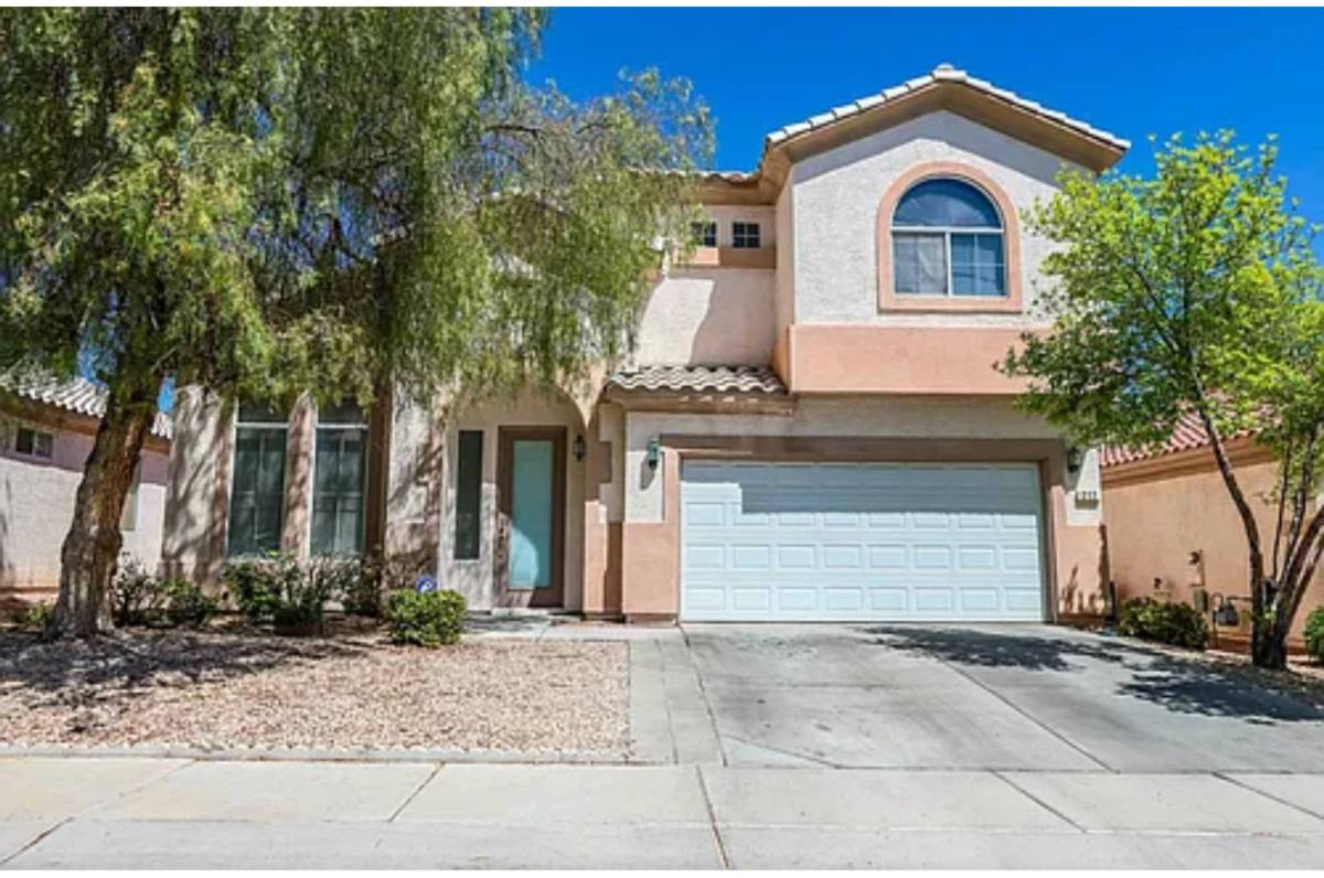 House for rent at 212 Waterton Lakes Ave, Las Vegas, NV 89148