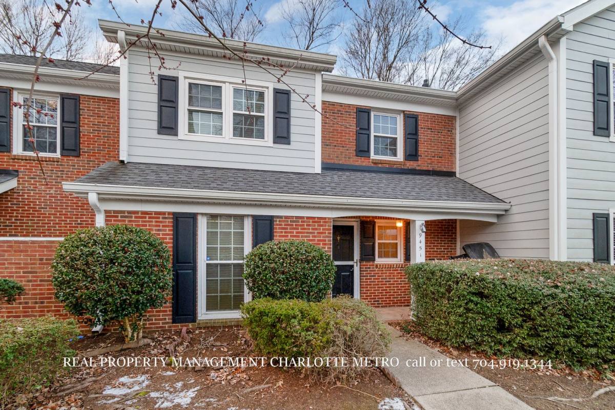 House for rent at 9451 Kings Falls Dr, Charlotte, NC 28210