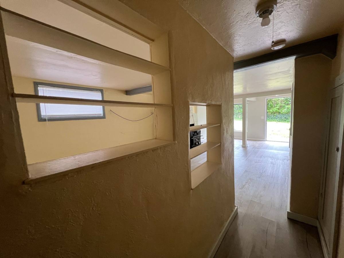 Apartment for rent at 289 N Wall St, Coos Bay, OR 97420