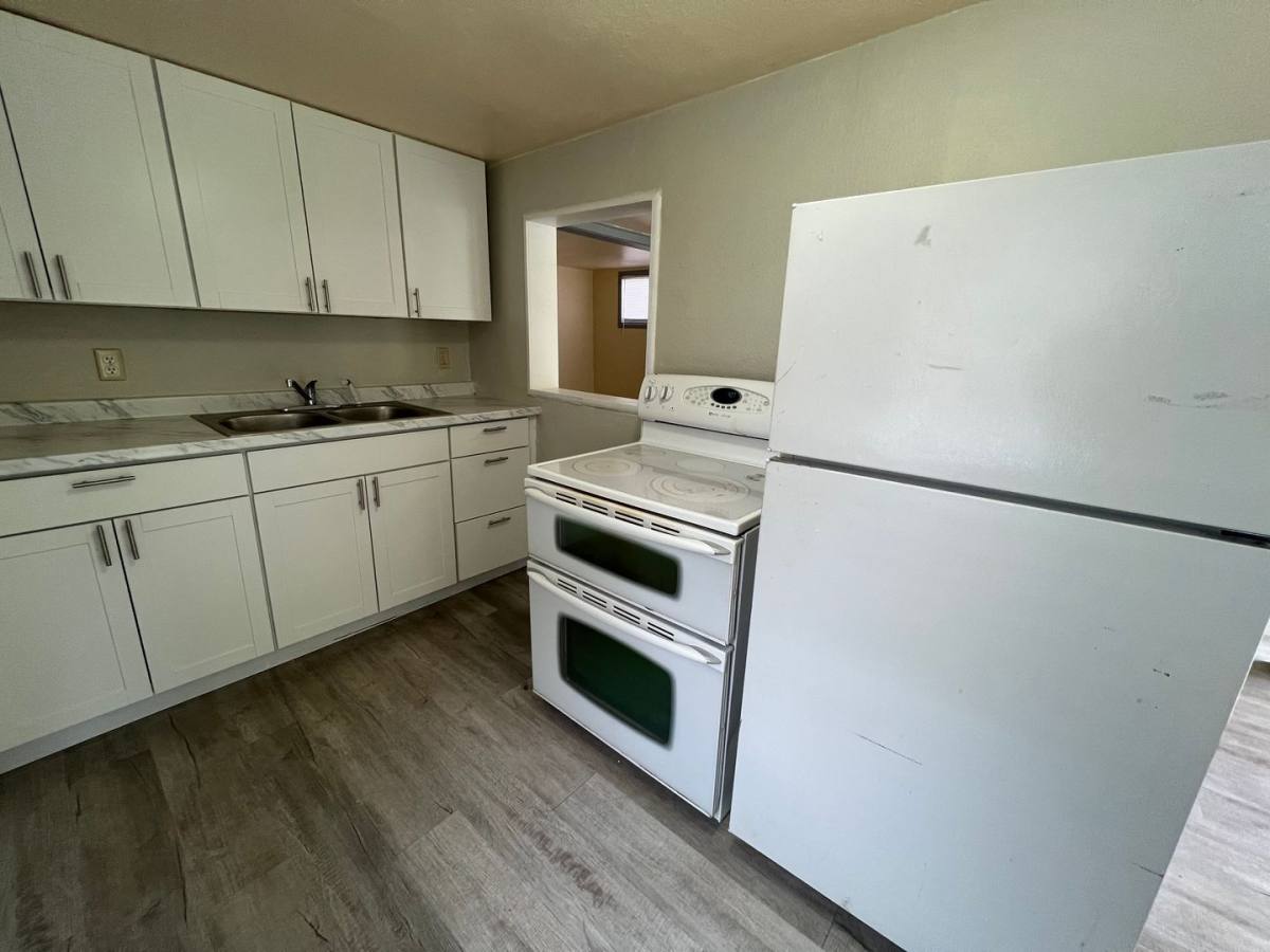 Apartment for rent at 289 N Wall St, Coos Bay, OR 97420