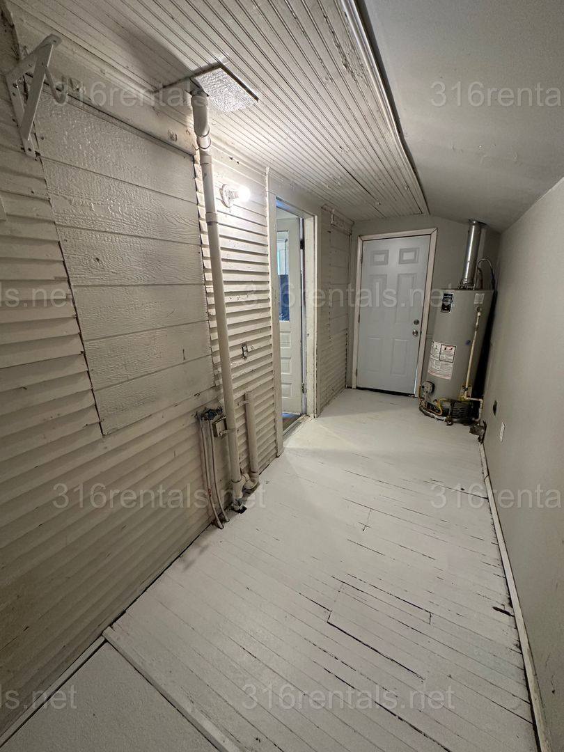 House for rent at 1405 S Main St, Wichita, KS 67213