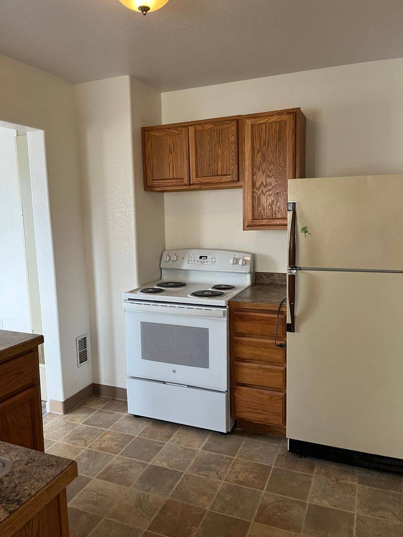 Apartment for rent at 1876-1878 Leroy, Klamath Falls, OR 97601
