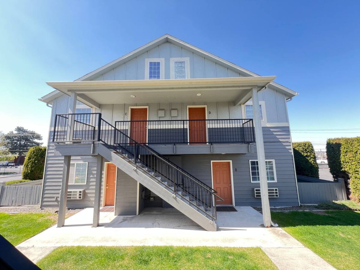 Apartment for rent at 601 S A St, Moses Lake, WA 98837