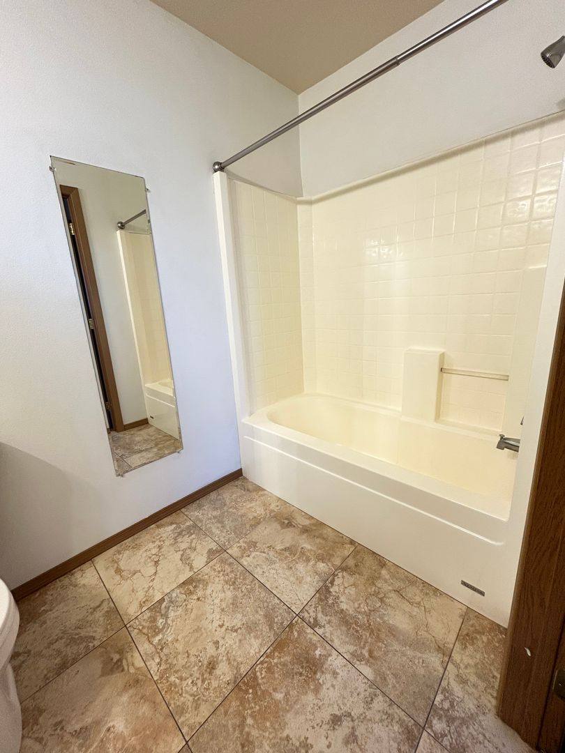 Apartment for rent at 601 S A St, Moses Lake, WA 98837