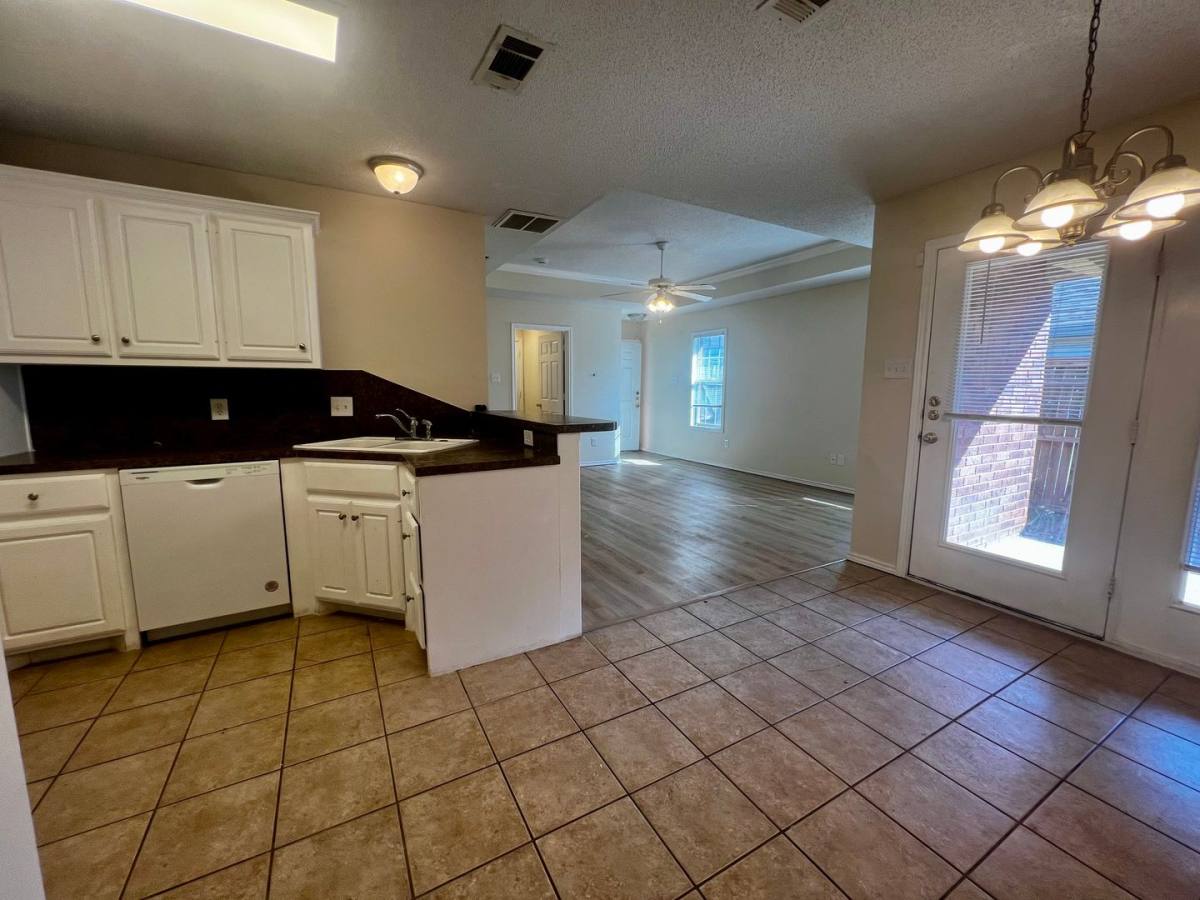 Townhouse for rent at 2403 87th St, Lubbock, TX 79423