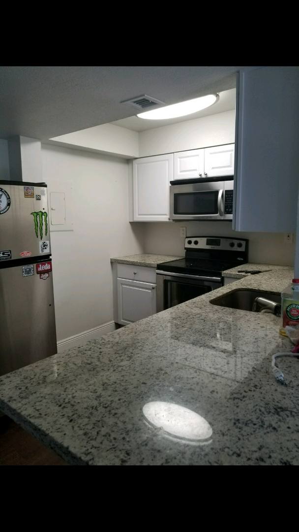 Apartment for rent at 706 Executive Center Dr, West Palm Beach, FL 33401