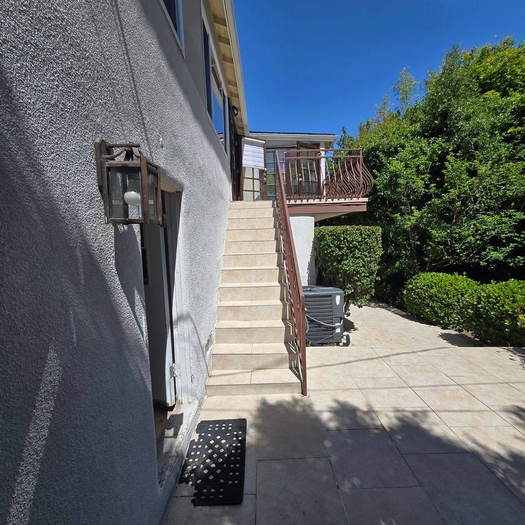 House for rent at 10310 Northvale Rd, Los Angeles, CA 90064