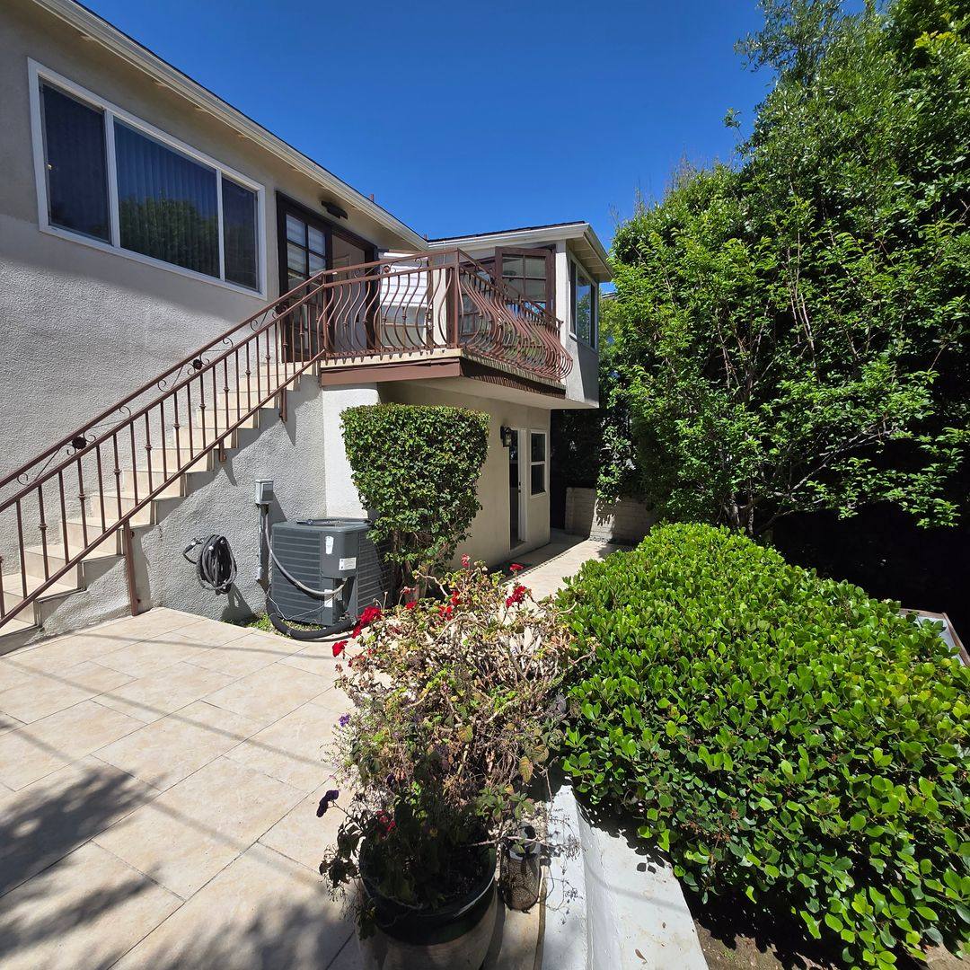 House for rent at 10310 Northvale Rd, Los Angeles, CA 90064
