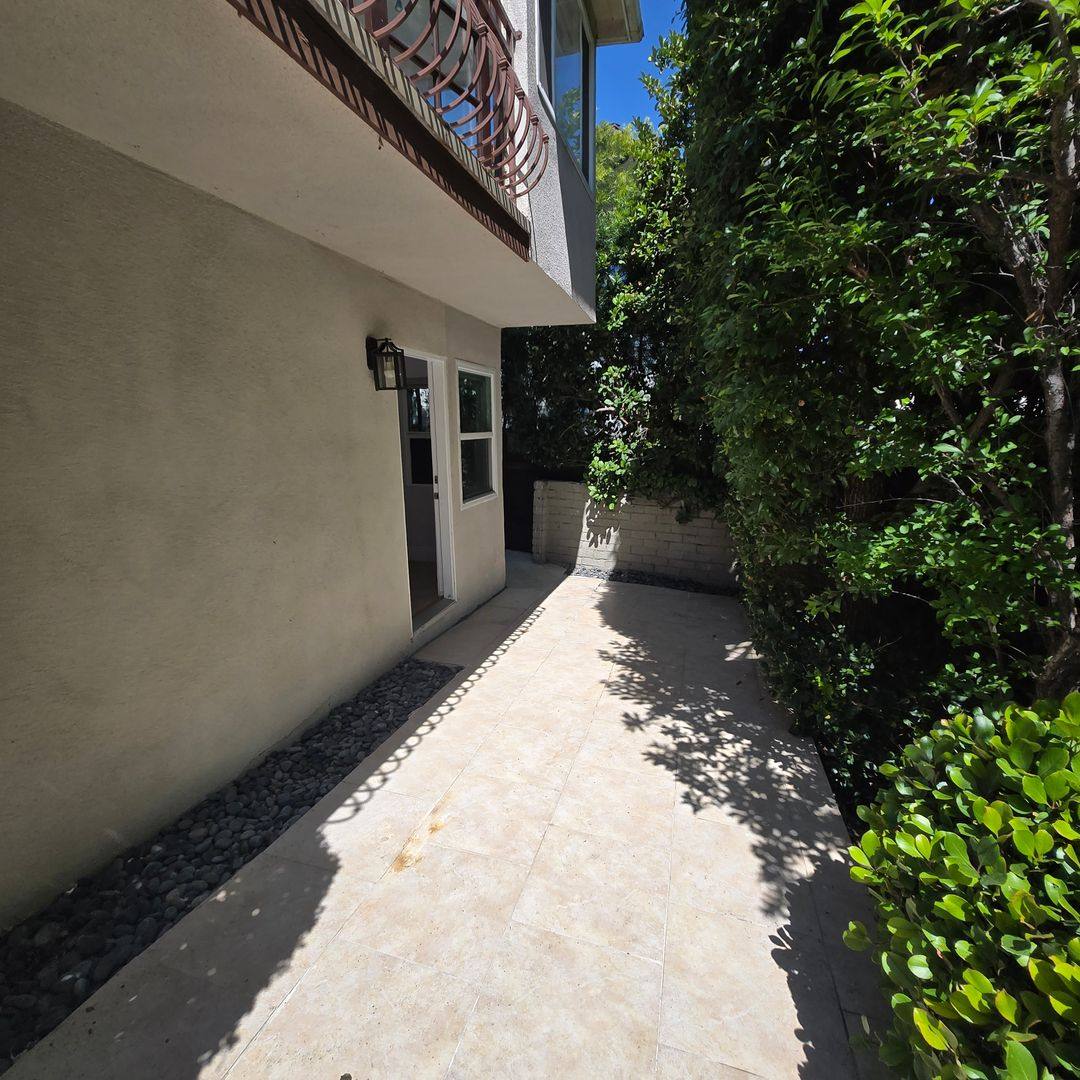 House for rent at 10310 Northvale Rd, Los Angeles, CA 90064