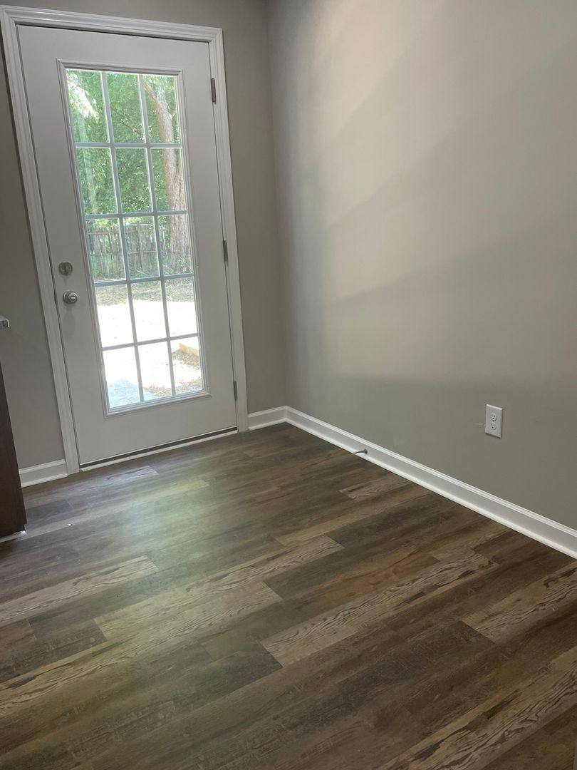 Townhouse for rent at 121 6th Ave NE, Winchester, TN 37398