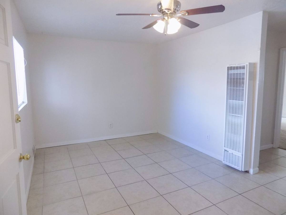 Apartment for rent at 560 Estancia Dr NW, Albuquerque, NM 87105