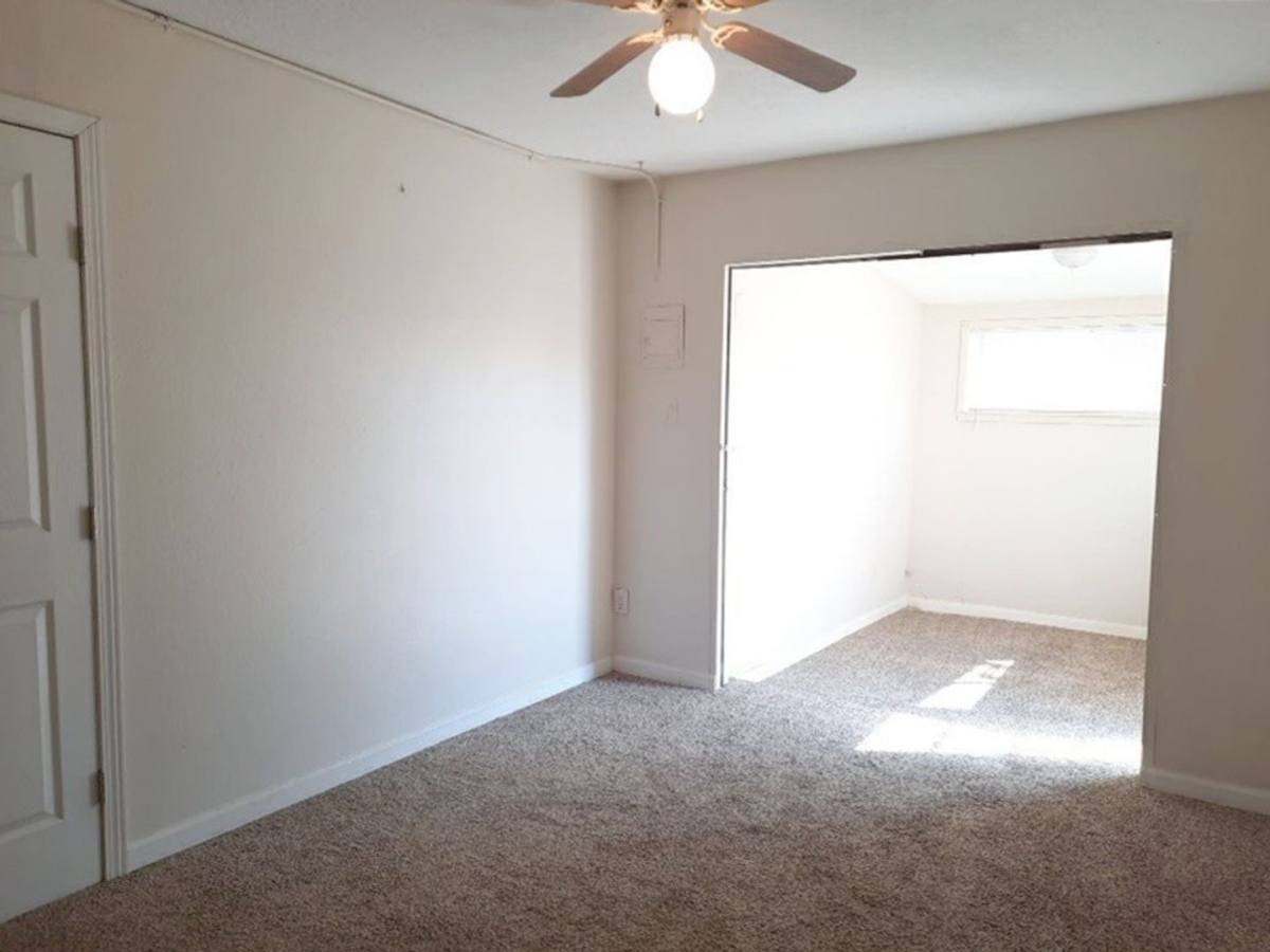 Apartment for rent at 560 Estancia Dr NW, Albuquerque, NM 87105