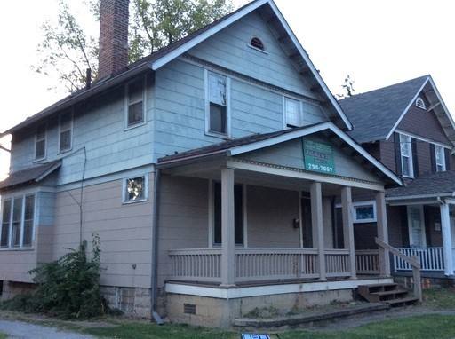 Apartment for rent at 2137 Waldeck Ave, Columbus, OH 43201