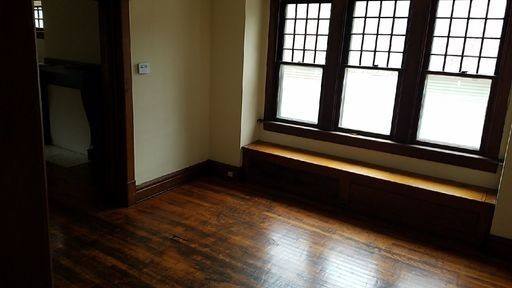 Apartment for rent at 2137 Waldeck Ave, Columbus, OH 43201
