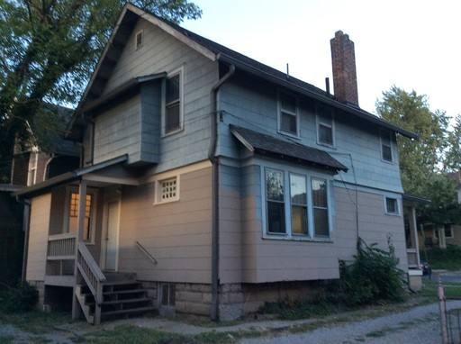 Apartment for rent at 2137 Waldeck Ave, Columbus, OH 43201