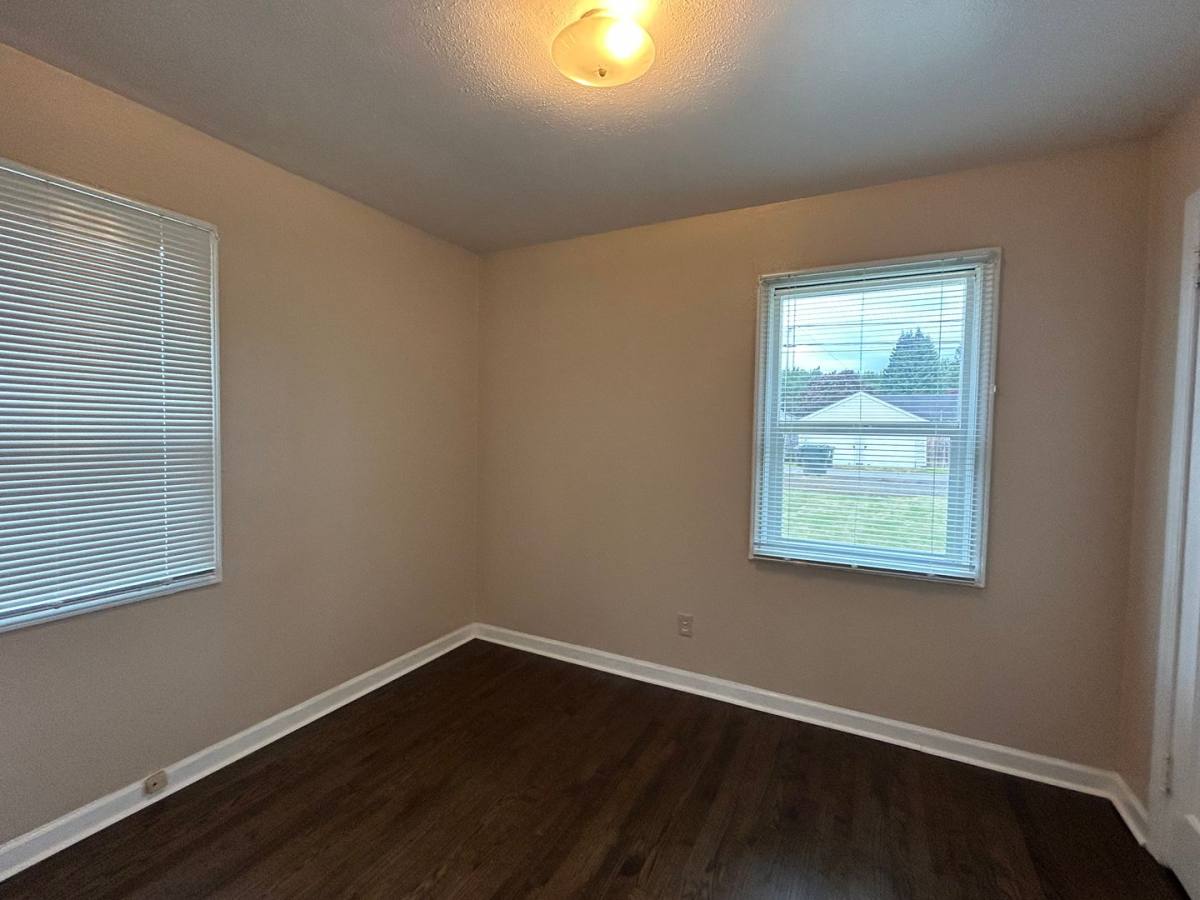 Apartment for rent at 1034-1040 18th Ave, Longview, WA 98632