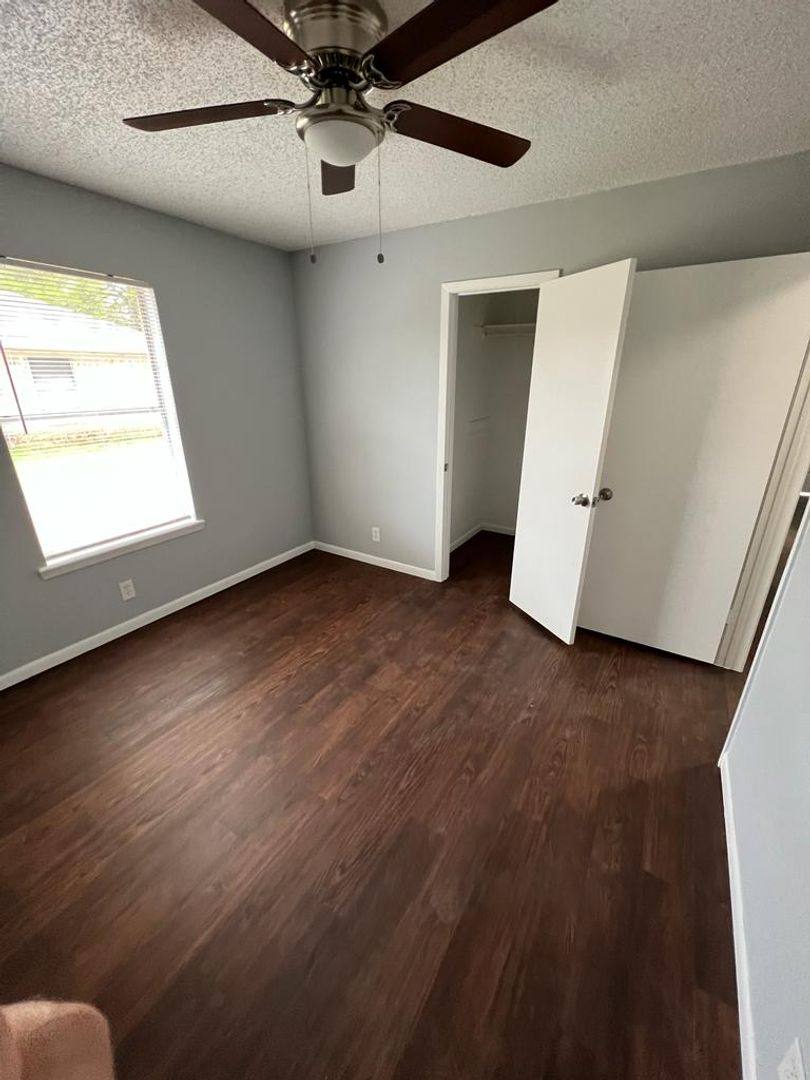 Apartment for rent at 1718-1721 Clearwood, Longview, TX 75604