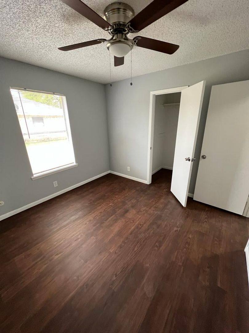 Apartment for rent at 1718-1721 Clearwood, Longview, TX 75604