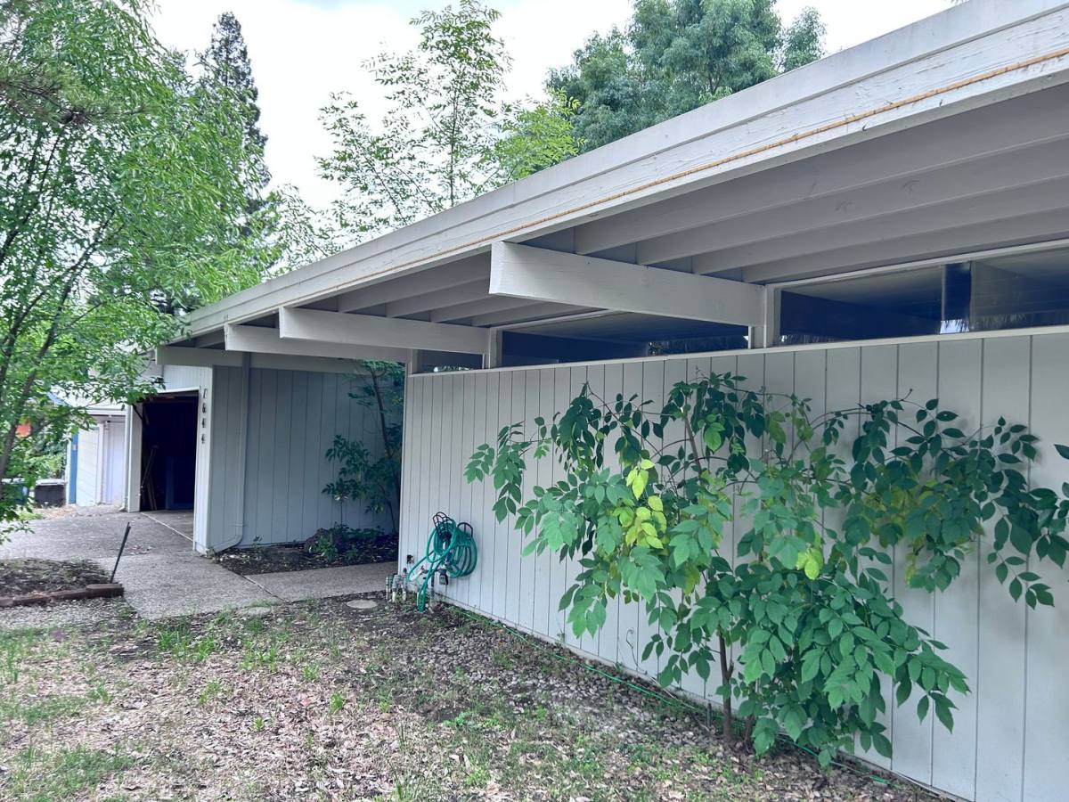 House for rent at 7644 Down Way, Citrus Heights, CA 95610