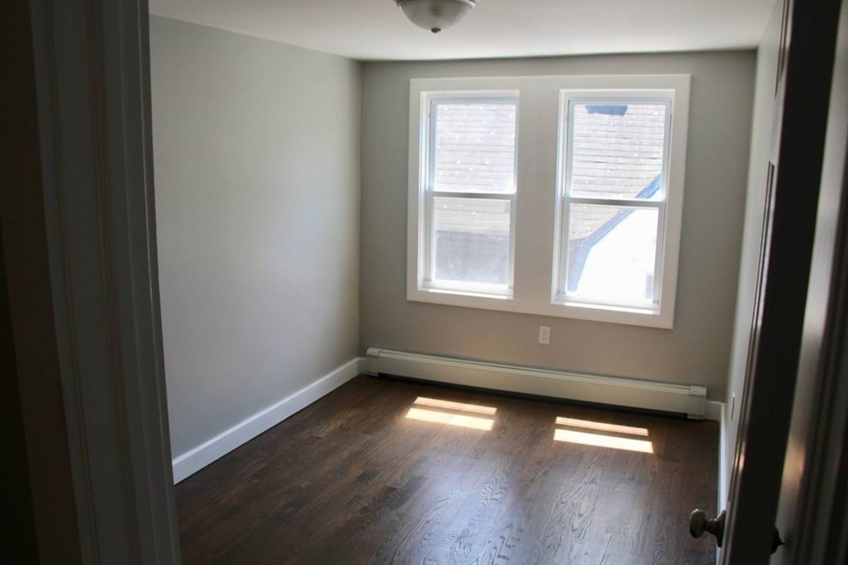 Apartment for rent at 17 Middleton, Dorchester Center, MA 02124