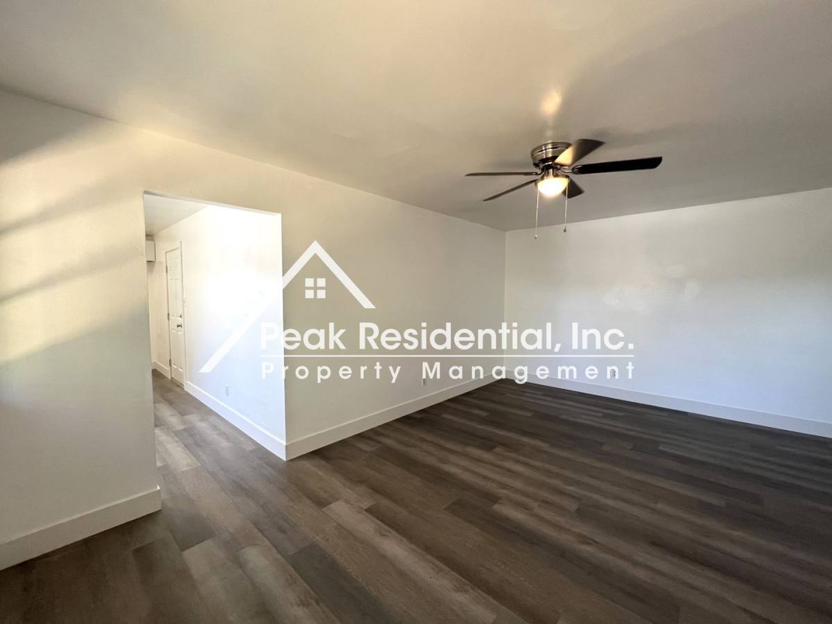 House for rent at 5807 Woodleigh Dr, Carmichael, CA 95608