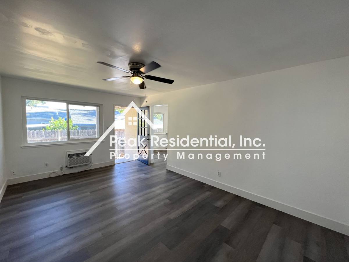 House for rent at 5807 Woodleigh Dr, Carmichael, CA 95608