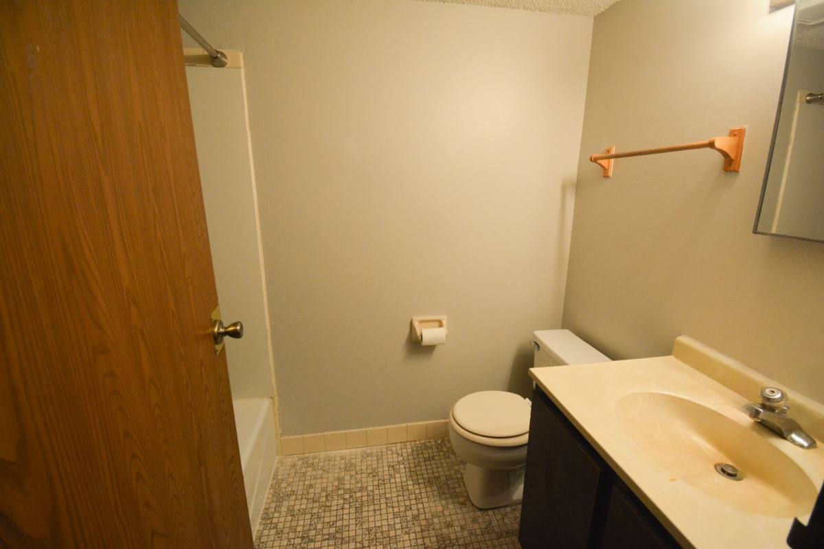 Apartment for rent at 540 Northern Hills Dr NE, Rochester, MN 55906