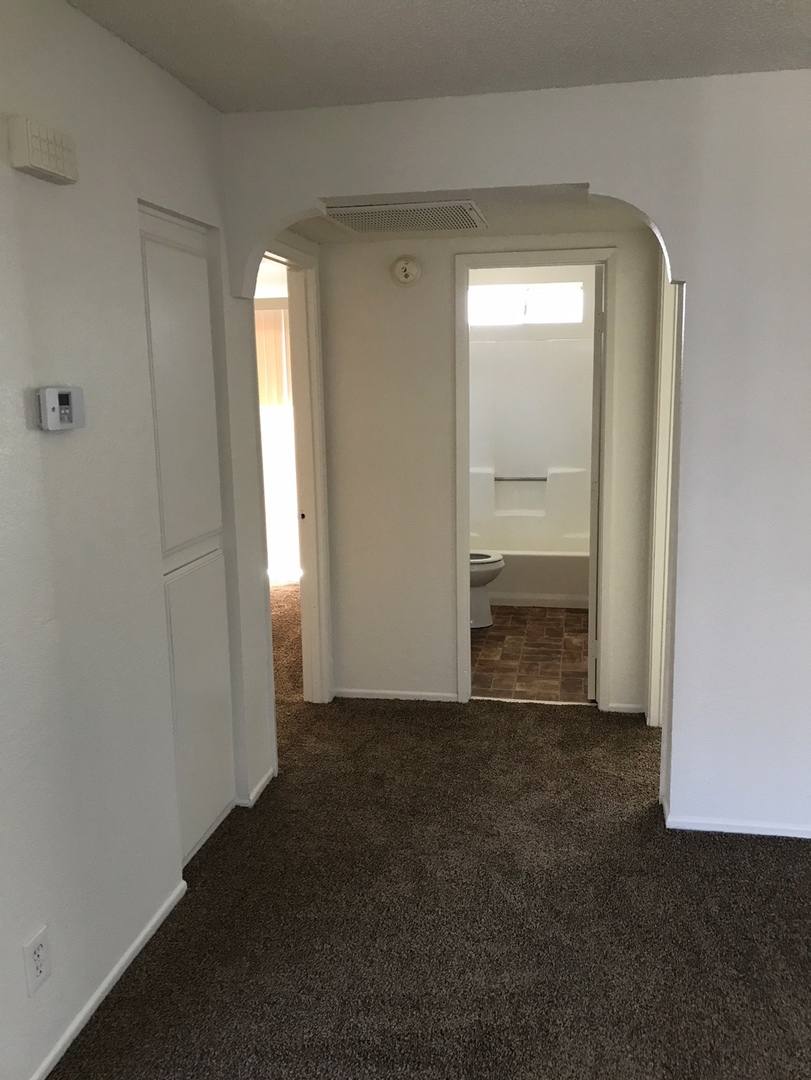 Apartment for rent at 21800 Panoche Rd, Apple Valley, CA 92308