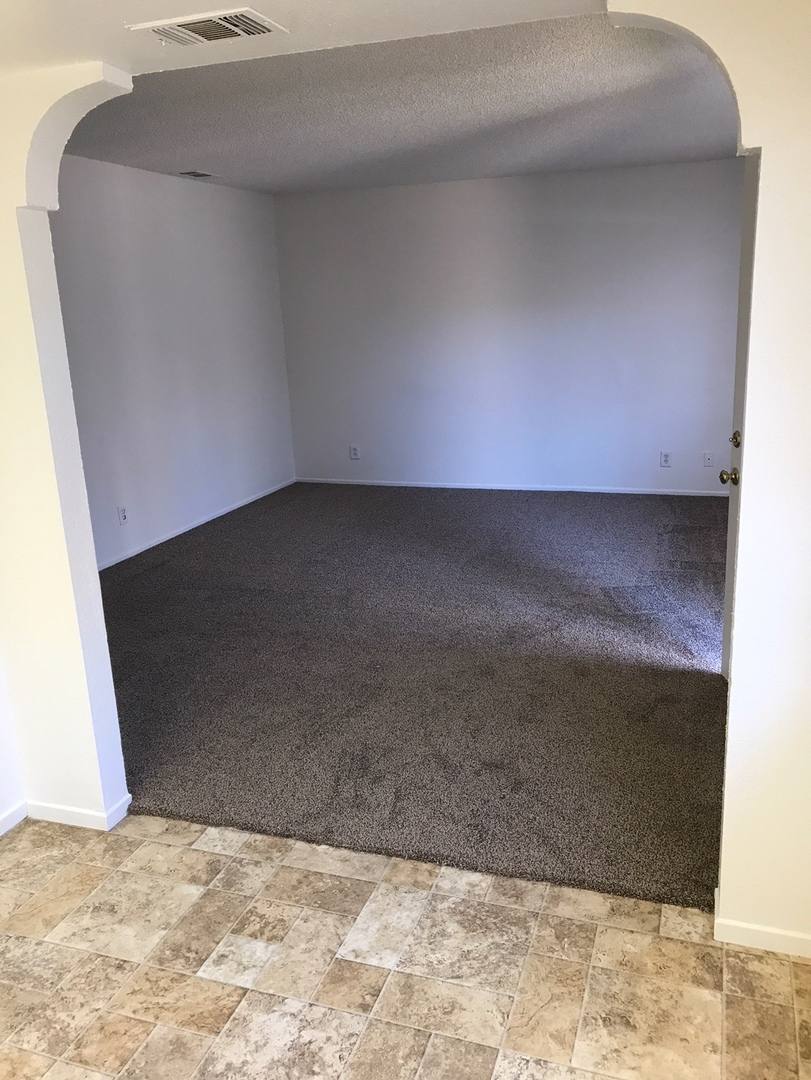 Apartment for rent at 21800 Panoche Rd, Apple Valley, CA 92308